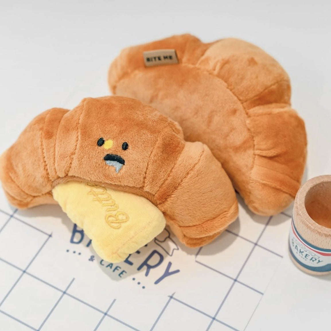 New Ins Croissants Hidden Food Sniffing Toys Pet Dog Vocal Plush Toys